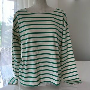 NWT Maurices cotton top size lg